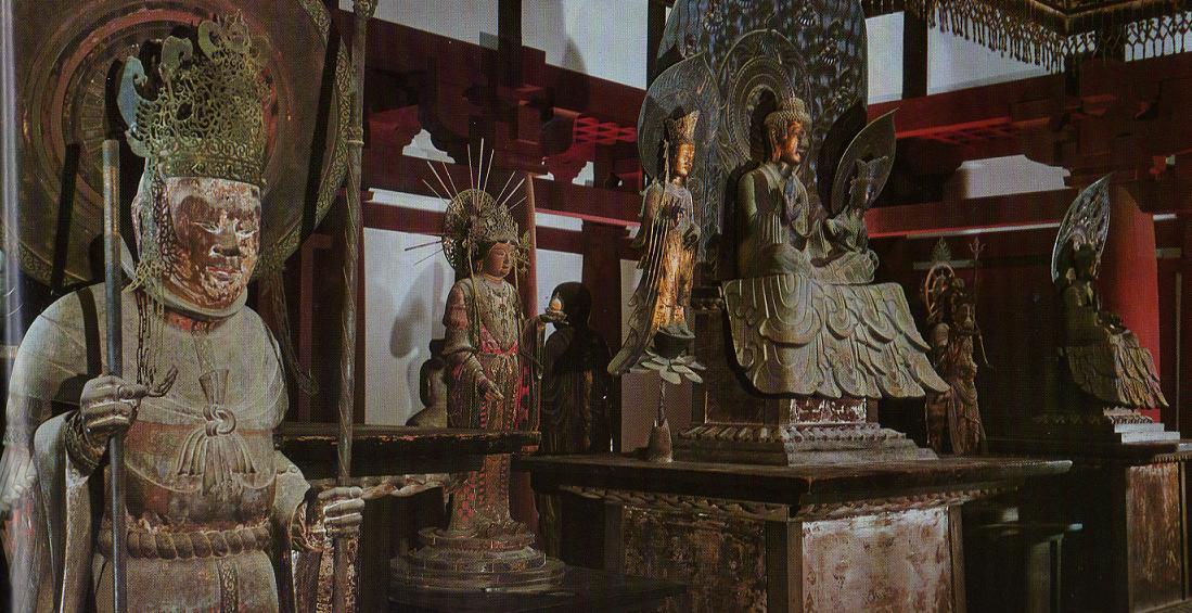 法隆寺金堂の釈迦三尊像