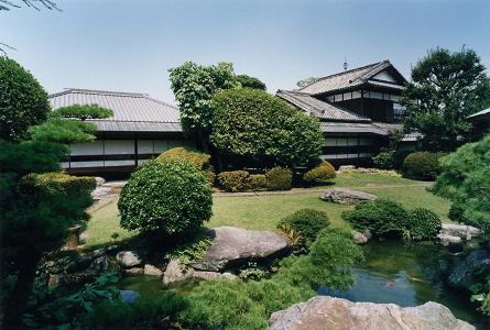 旧廣瀬邸の回遊式日本庭園